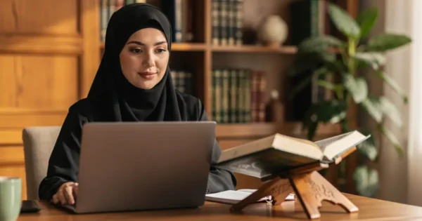 Book qualified female Quran tutor online for home classes with flexible timing at Quran Tutor Online
